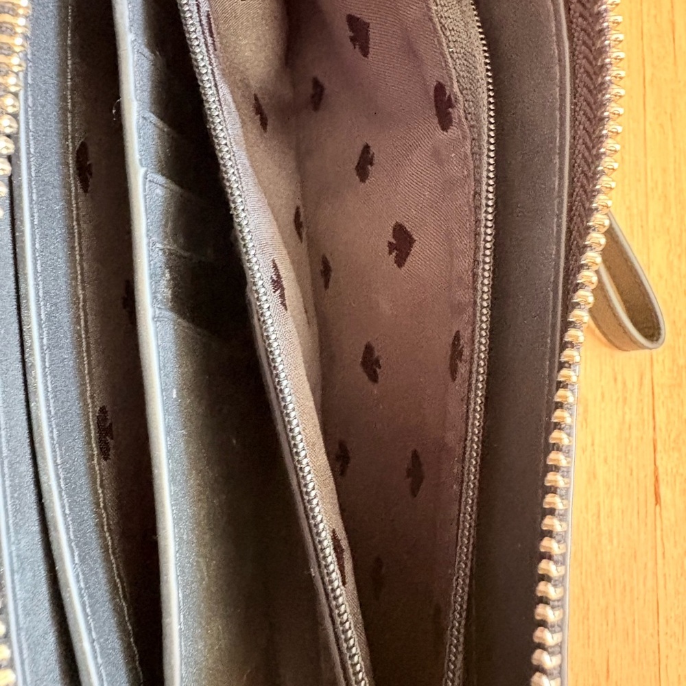 Kate Spade Large Cara Tote in houndstooth print & black wallet - Picture 10 of 10